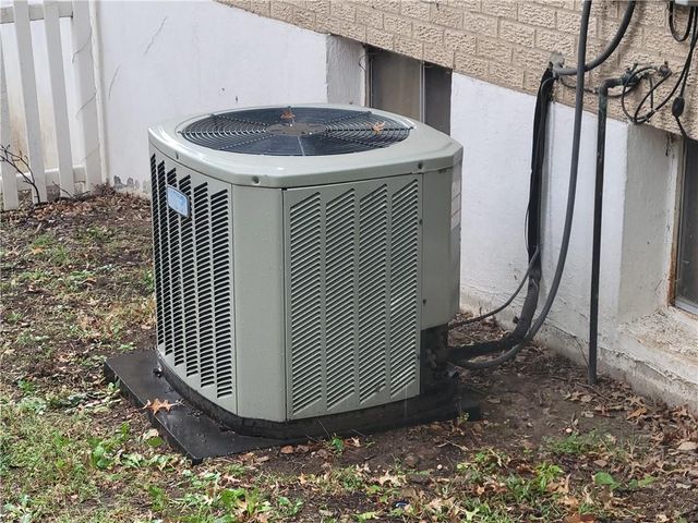 2000 S Vermont Avenue, Independence, MO 64052