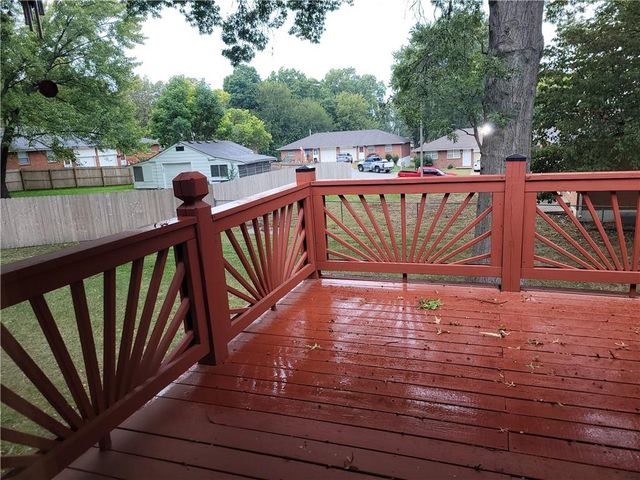 2000 S Vermont Avenue, Independence, MO 64052