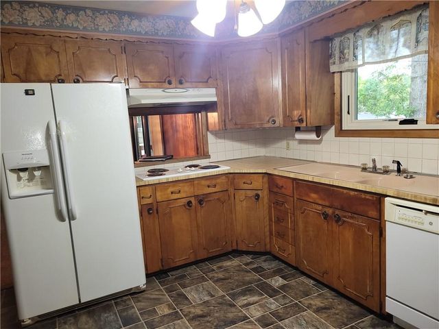 2000 S Vermont Avenue, Independence, MO 64052