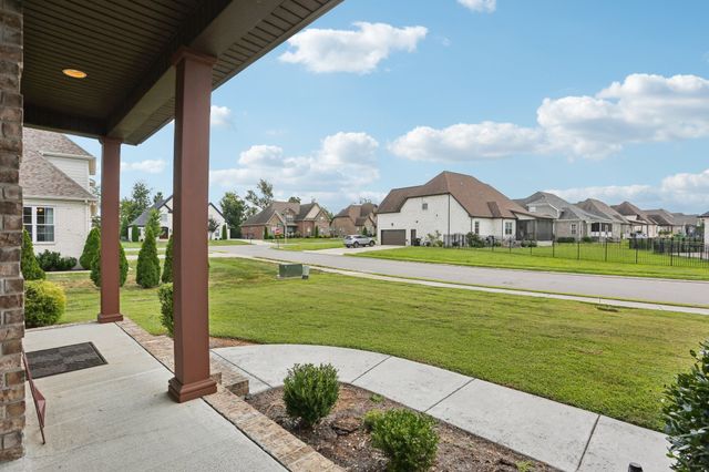 2808 Earline Way, Murfreesboro, TN 37128