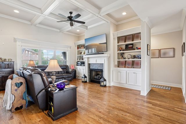 2808 Earline Way, Murfreesboro, TN 37128