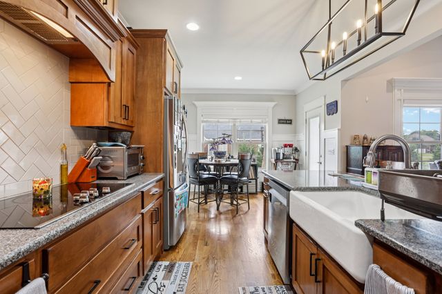 2808 Earline Way, Murfreesboro, TN 37128