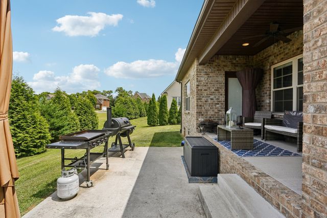 2808 Earline Way, Murfreesboro, TN 37128