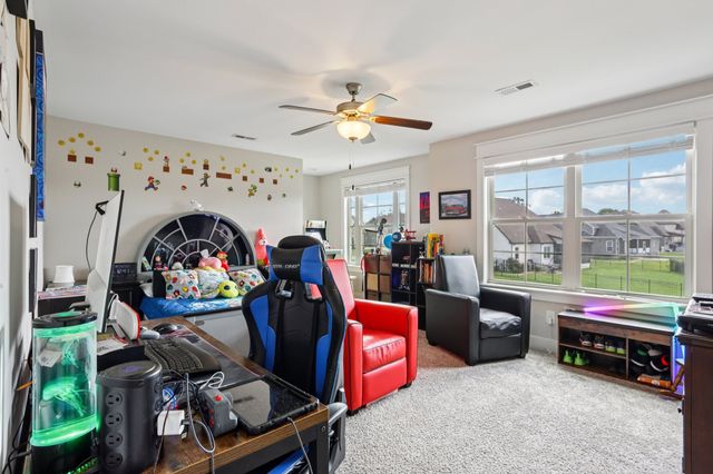 2808 Earline Way, Murfreesboro, TN 37128