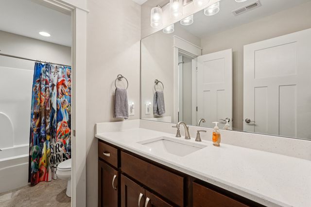 2808 Earline Way, Murfreesboro, TN 37128