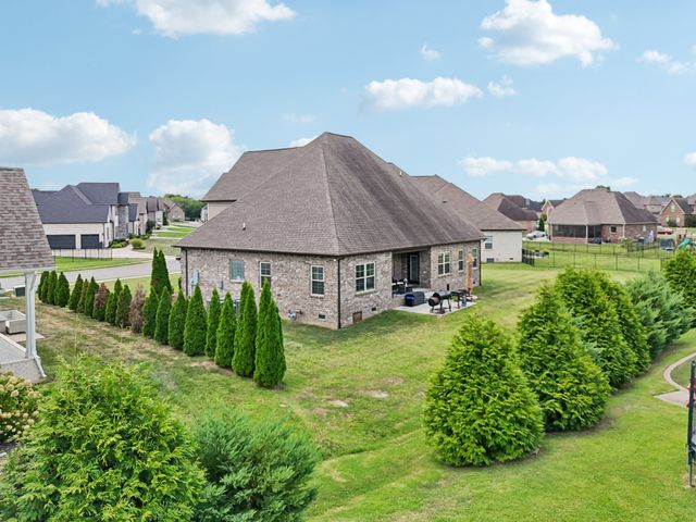 2808 Earline Way, Murfreesboro, TN 37128