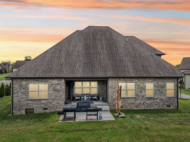 2808 Earline Way, Murfreesboro, TN 37128