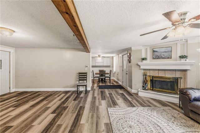2400 51st Street, Kansas City, KS 66104