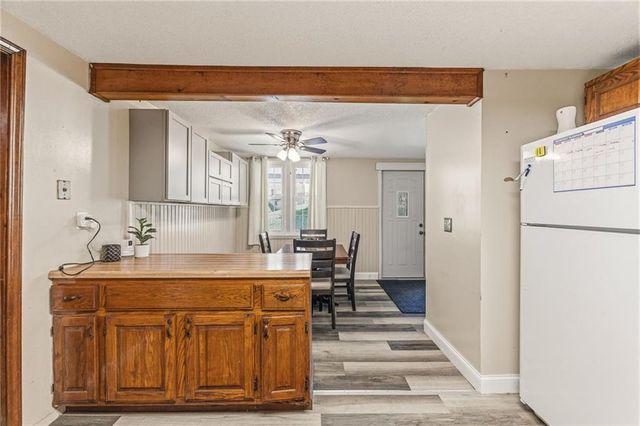 2400 51st Street, Kansas City, KS 66104