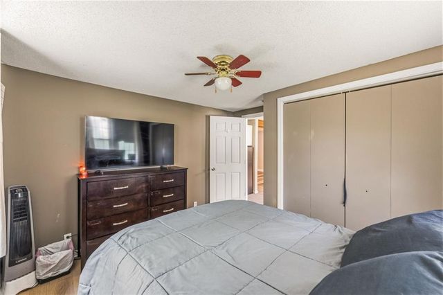 2400 51st Street, Kansas City, KS 66104