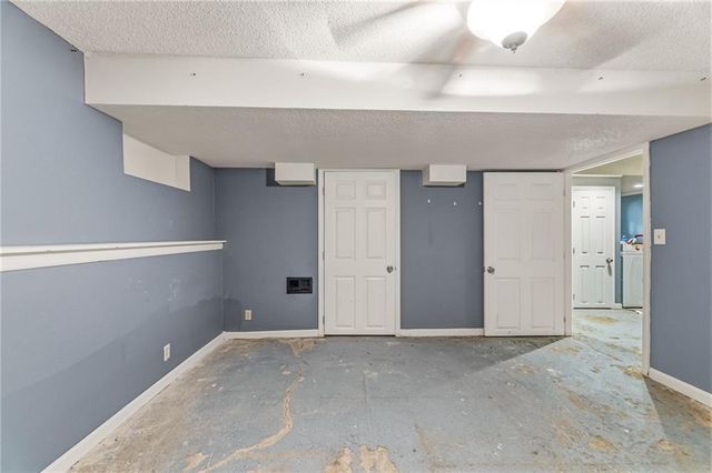 2400 51st Street, Kansas City, KS 66104
