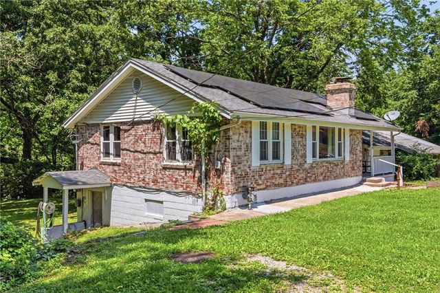 2400 51st Street, Kansas City, KS 66104