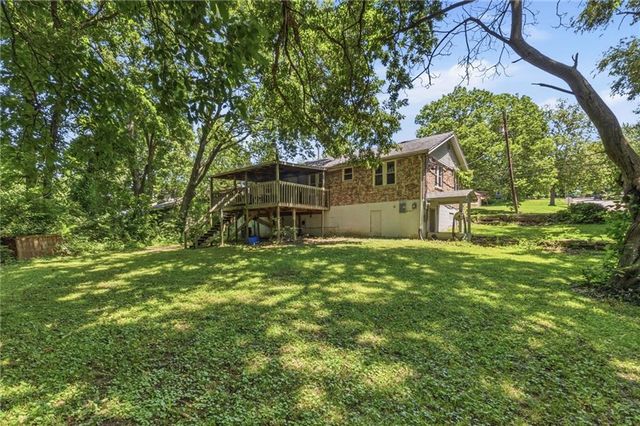 2400 51st Street, Kansas City, KS 66104