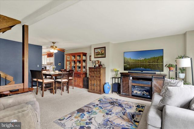 84 WINGED FOOT DR, Reading, PA 19607