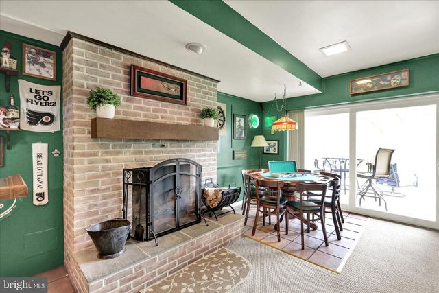 84 WINGED FOOT DR, Reading, PA 19607