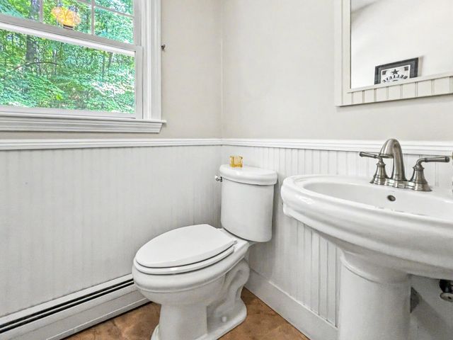 33 Oriole Road, Windham, NH 03087