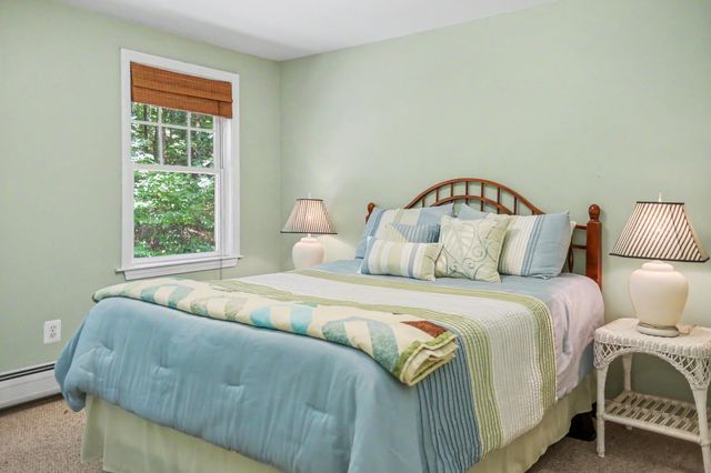 33 Oriole Road, Windham, NH 03087