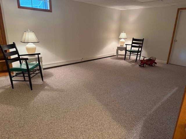 33 Oriole Road, Windham, NH 03087