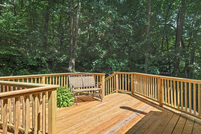 33 Oriole Road, Windham, NH 03087