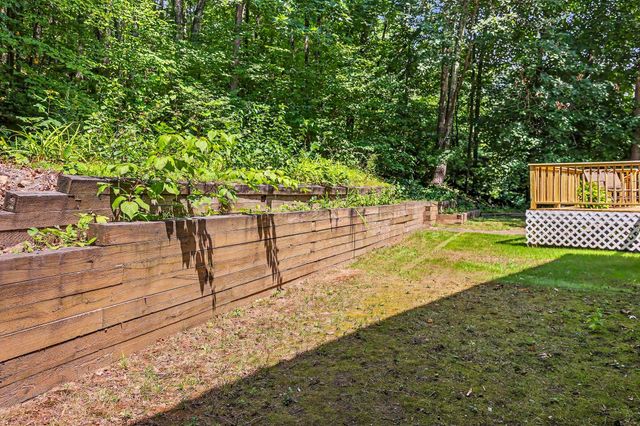 33 Oriole Road, Windham, NH 03087