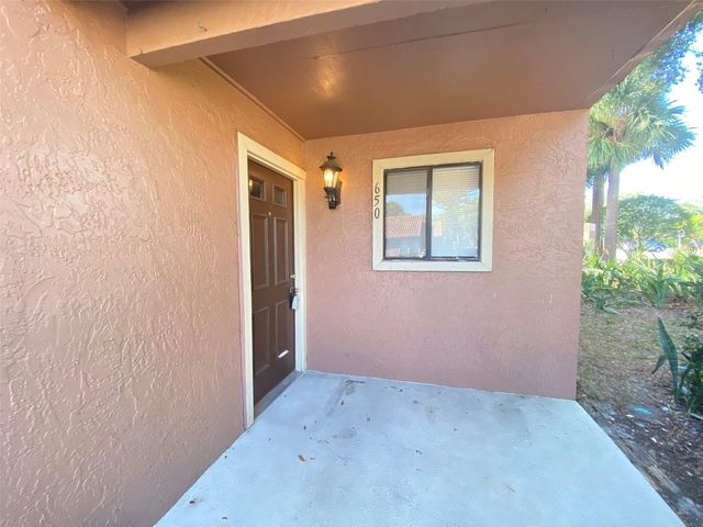 650 TRINIDAD COURT 650, Winter Park, FL 32792