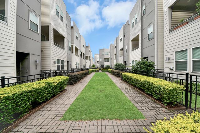 2719 Clinton Drive, Houston, TX 77020