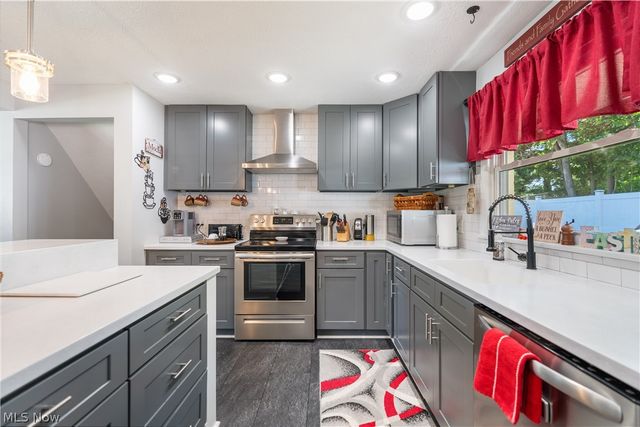 543 36th Street NW, Canton, OH 44709