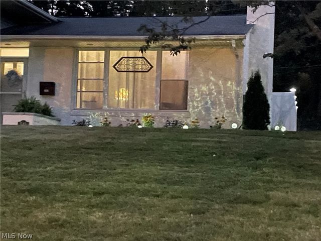 543 36th Street NW, Canton, OH 44709