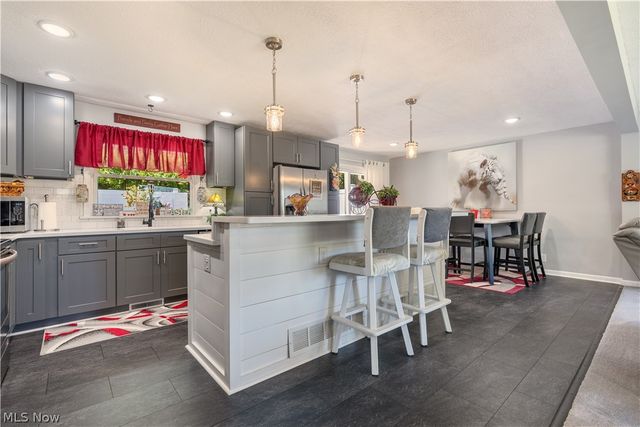 543 36th Street NW, Canton, OH 44709