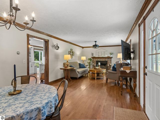 21081 205th Avenue, Big Rapids, MI 49307