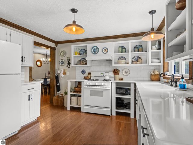 21081 205th Avenue, Big Rapids, MI 49307