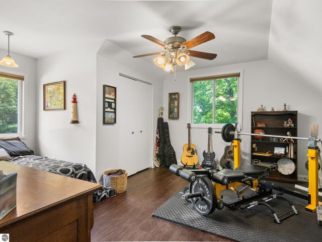 21081 205th Avenue, Big Rapids, MI 49307