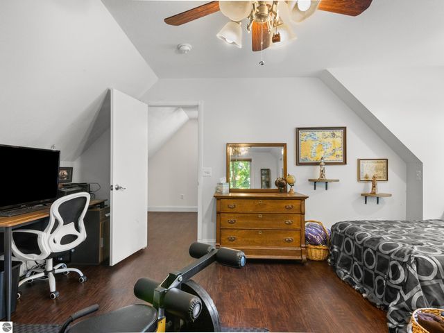 21081 205th Avenue, Big Rapids, MI 49307