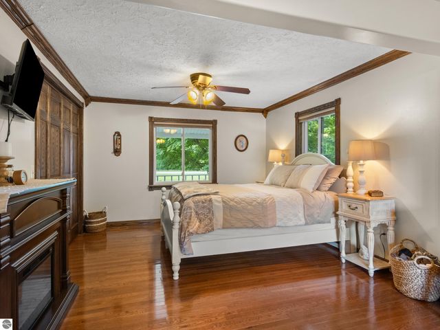 21081 205th Avenue, Big Rapids, MI 49307