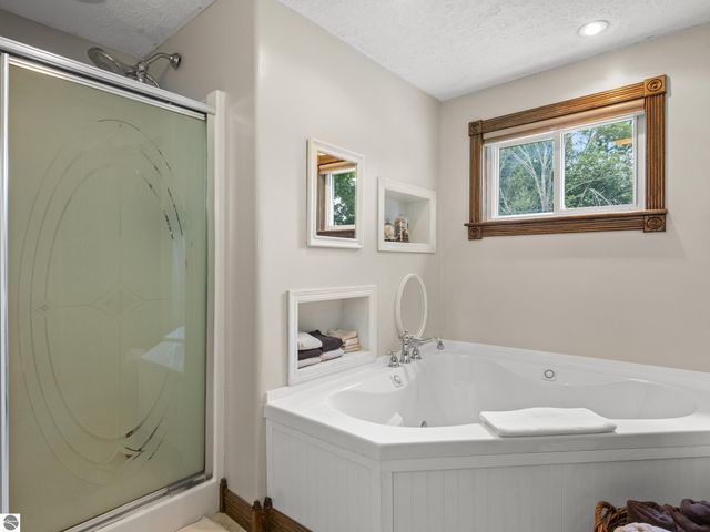 21081 205th Avenue, Big Rapids, MI 49307