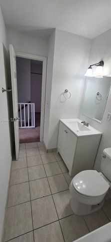 2120 Sherwood Forest Boulevard 30, West Palm Beach, FL 33415