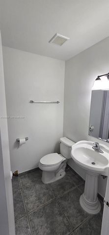 2120 Sherwood Forest Boulevard 30, West Palm Beach, FL 33415