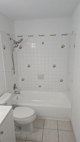 2120 Sherwood Forest Boulevard 30, West Palm Beach, FL 33415