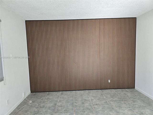 2120 Sherwood Forest Boulevard 30, West Palm Beach, FL 33415