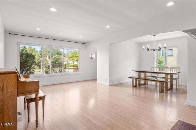 416 Dartmouth Road, Burbank, CA 91504