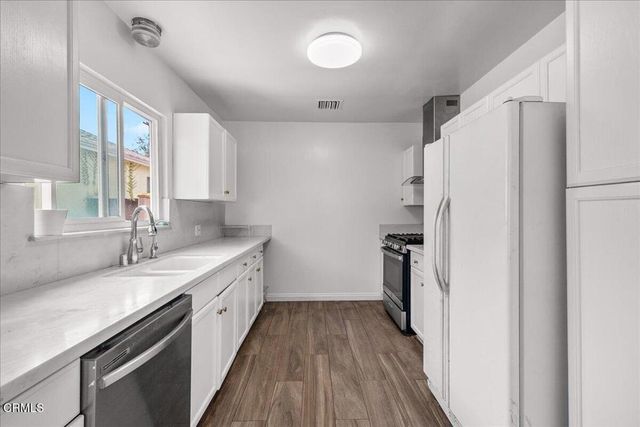 416 Dartmouth Road, Burbank, CA 91504