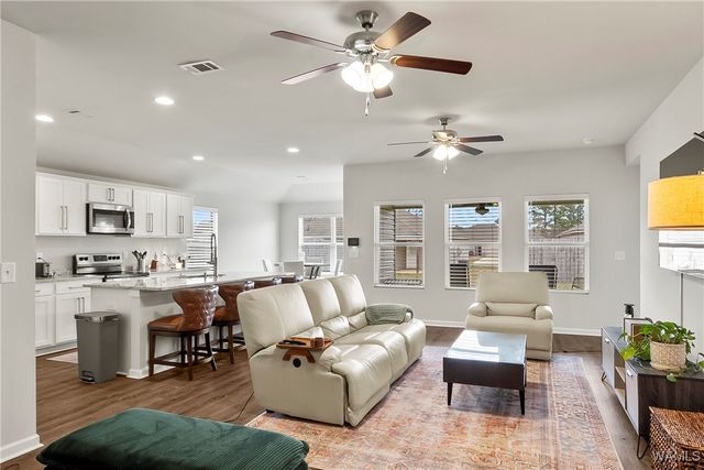 16406 Natchez, Moundville, AL 35474