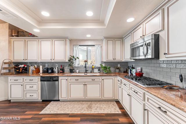 5641 Hickory Street, Palmdale, CA 93551