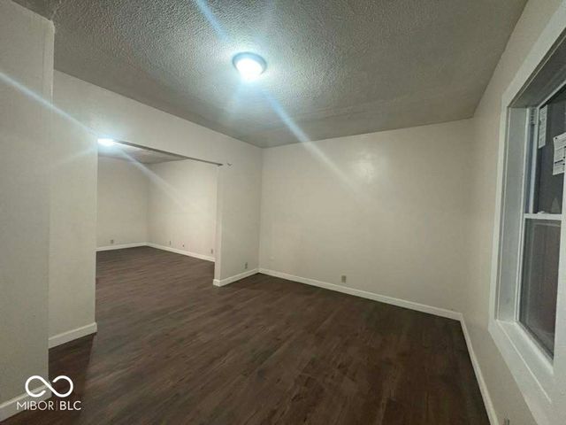 1014 W 33rd Street, Indianapolis, IN 46208