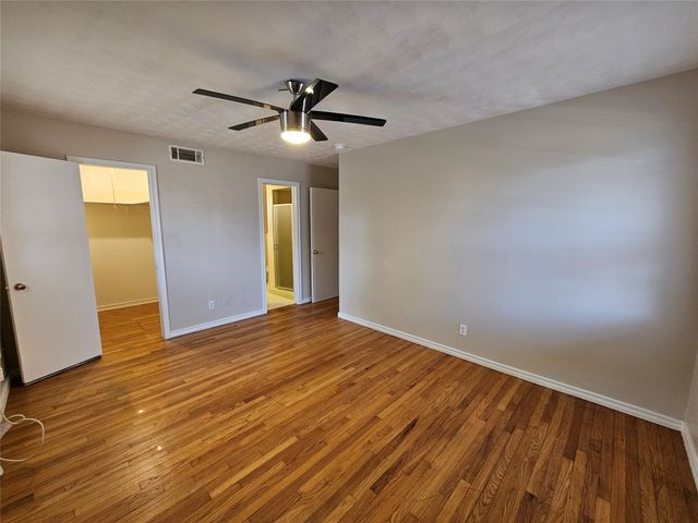 1016 Indian Creek Trail, Dallas, TX 75241