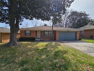 1016 Indian Creek Trail, Dallas, TX 75241