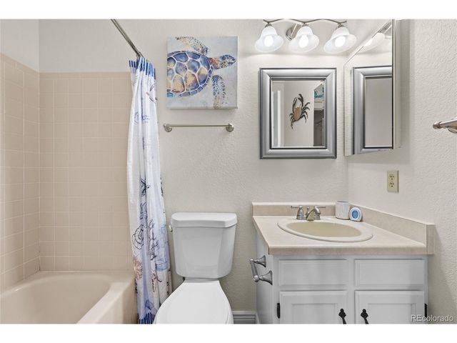 3600 S Pierce St 7-106, Lakewood, CO 80235