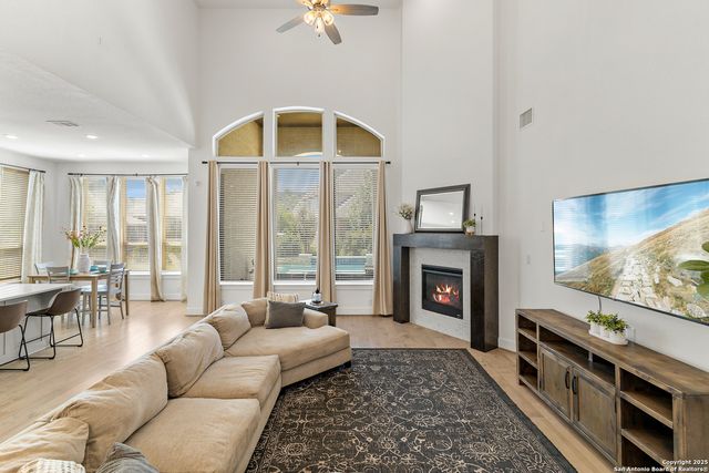 7011 Cantera Manor, San Antonio, TX 78255