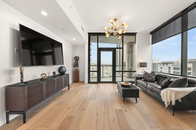 70 Rainey ST 1509, Austin, TX 78701