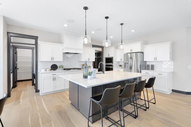 1105 136th Street E, Rosemount, MN 55068